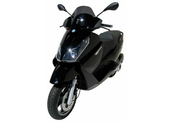 ERMAX ΖΕΛΑΤΊΝΑ PIAGGIO X7 EVO 2008-2014 ΚΟΝΤΉ 27CM ΣΚΟΎΡΟ ΦΙΜΈ