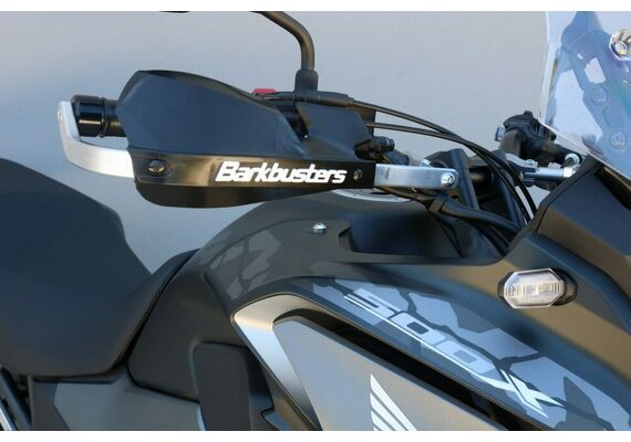 BARKBUSTERS ΚΙΤ ΤΟΠΟΘΈΤΗΣΗΣ ΓΙΑ ΧΟΎΦΤΕΣ NX 500 2024-2025 CB 500X 2019-2023