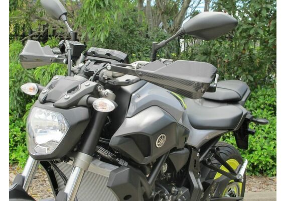 BARKBUSTERS ΚΙΤ ΤΟΠΟΘΈΤΗΣΗΣ ΓΙΑ ΧΟΎΦΤΕΣ MT 07 2014-2020