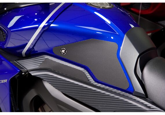 EAZI GRIP PRO ΑΥΤΟΚΌΛΛΗΤΑ ΤΕΠΟΖΊΤΟΥ YAMAHA TRACER 900 2015-2020 ΜΑΎΡΑ ΑΝΤΙΟΛΙΣΘΗΤΙΚΆ